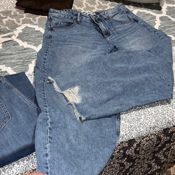 High Rise Blue Jeans - Picture 1 of 4